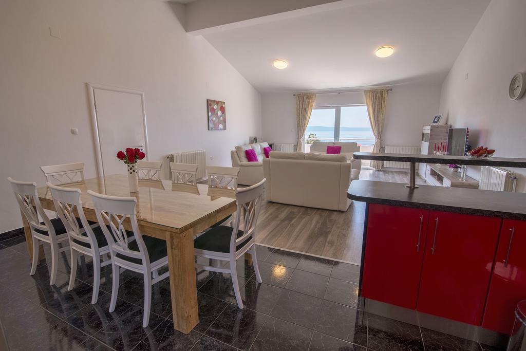 Villa Petra Apartment With Private Pool Makarska Extérieur photo